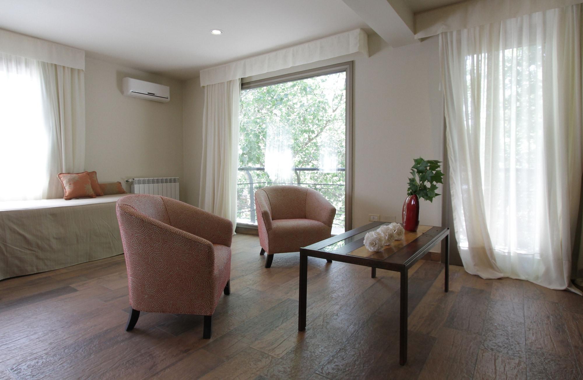 Plaza Paradiso Petit Hotel Chacras de Coria Kültér fotó