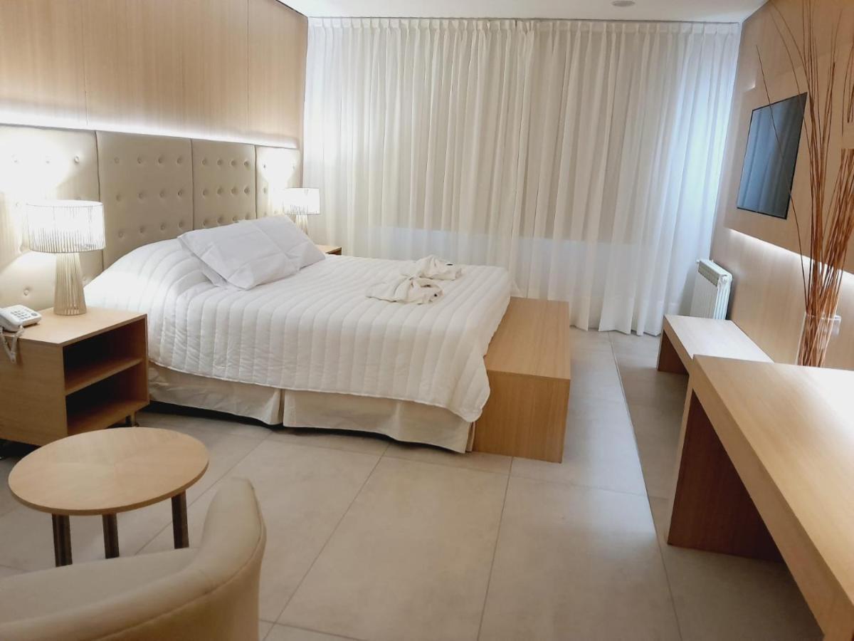 Plaza Paradiso Petit Hotel Chacras de Coria Kültér fotó