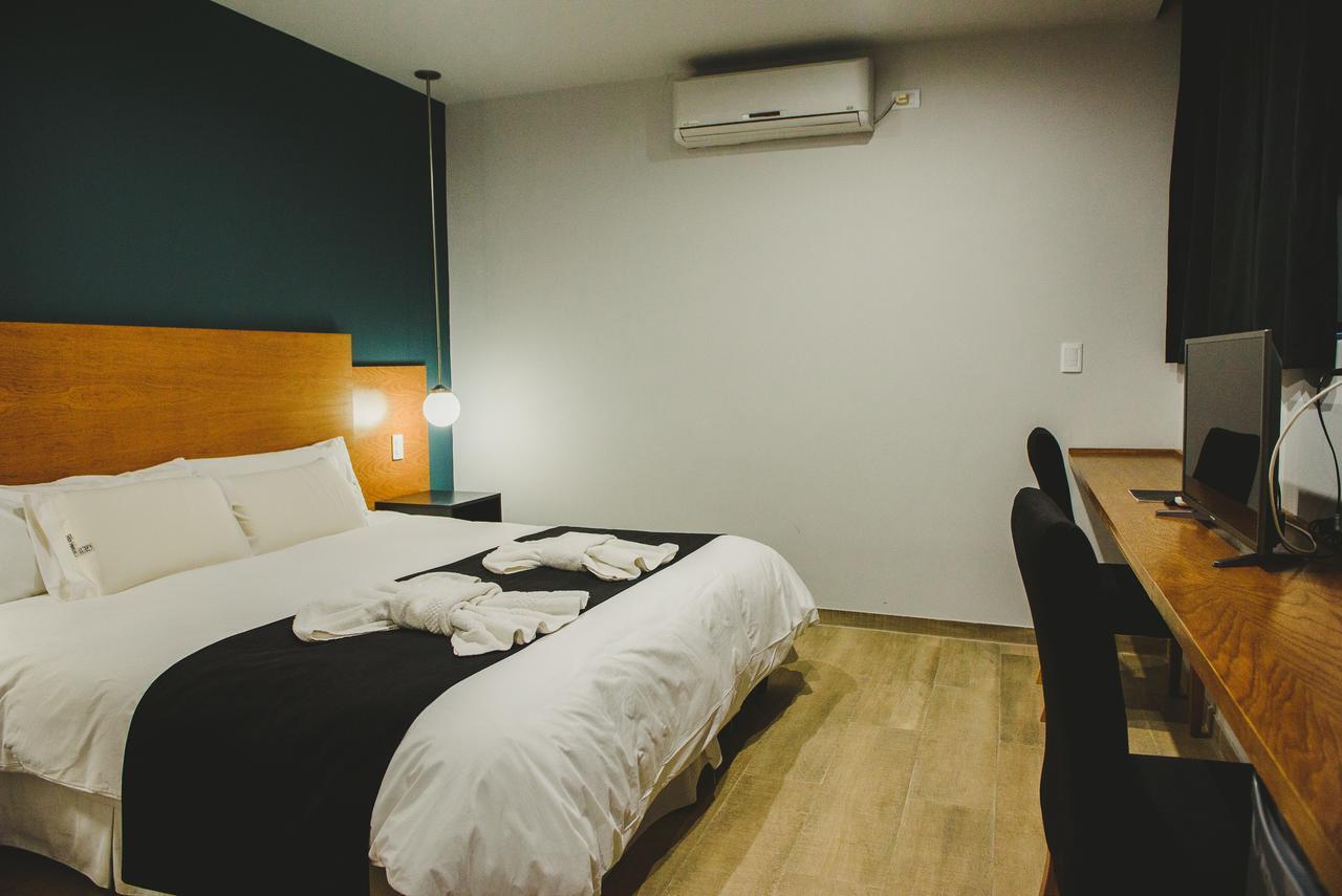 Plaza Paradiso Petit Hotel Chacras de Coria Kültér fotó