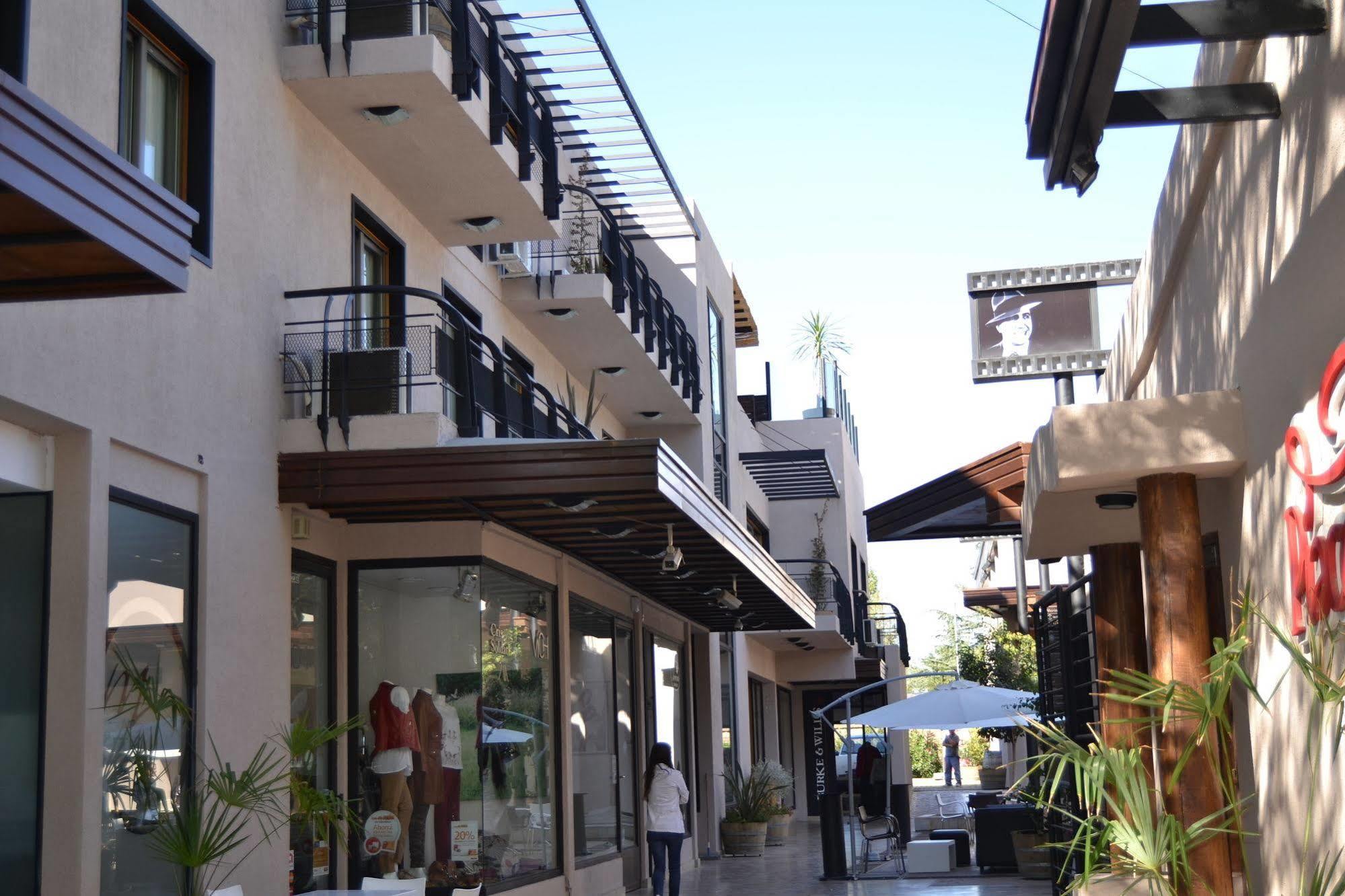 Plaza Paradiso Petit Hotel Chacras de Coria Kültér fotó