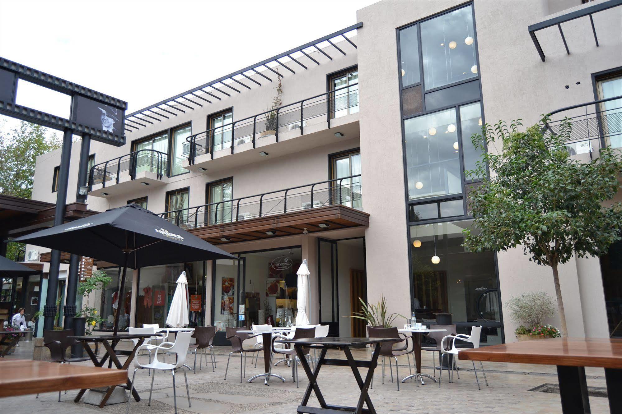 Plaza Paradiso Petit Hotel Chacras de Coria Kültér fotó