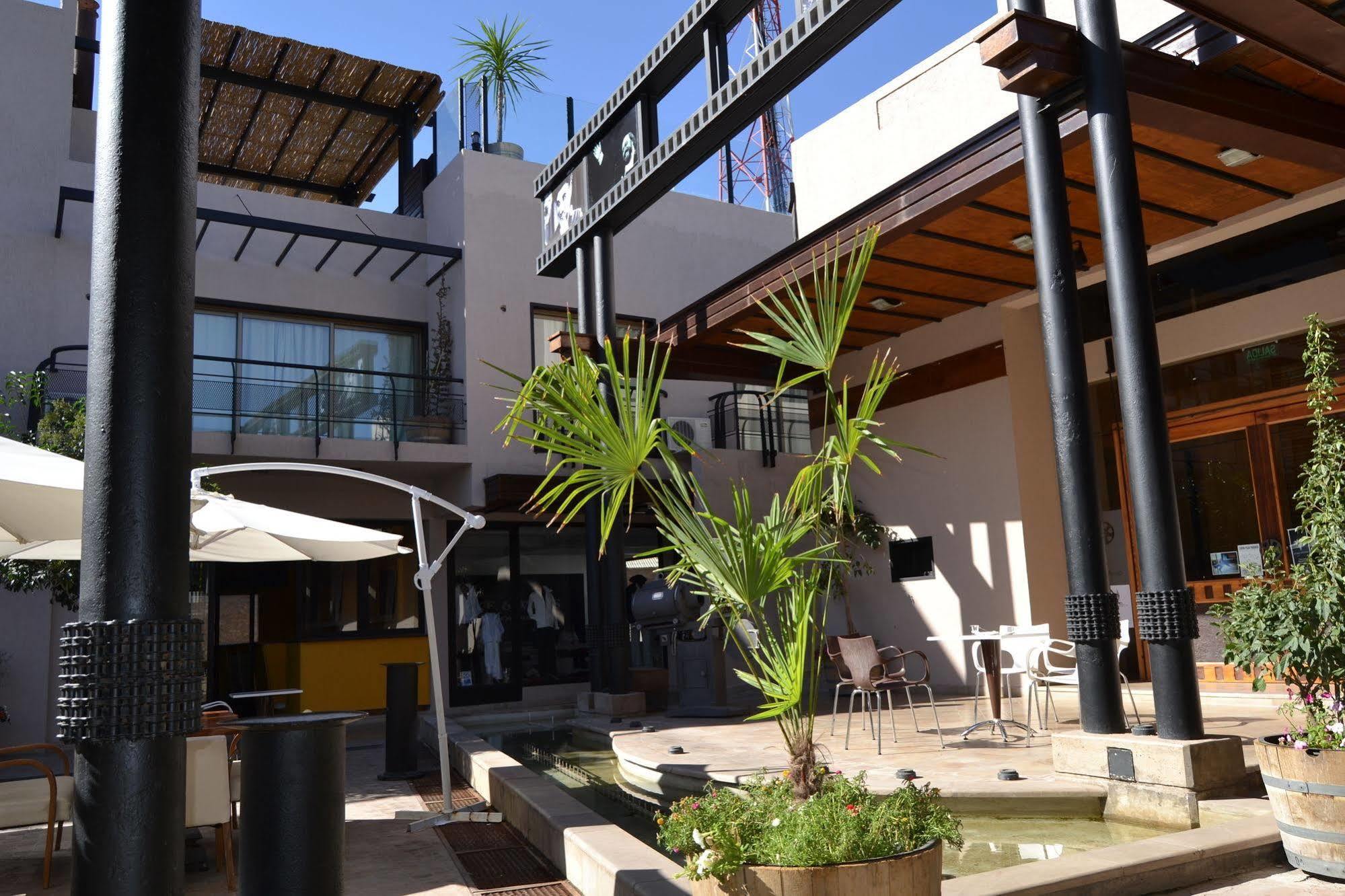 Plaza Paradiso Petit Hotel Chacras de Coria Kültér fotó
